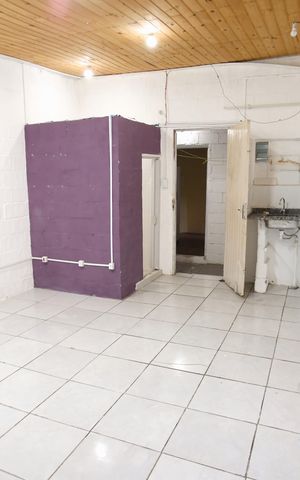 Casa à venda com 250m², 3 quartos e 3 vagas Casa à venda com 250m², 3 quartos e 3 vagasCasa 2 - Studio
