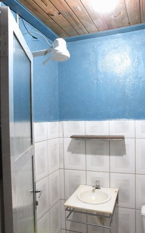 Casa à venda com 250m², 3 quartos e 3 vagas Casa à venda com 250m², 3 quartos e 3 vagasCasa 3 - Banheiro