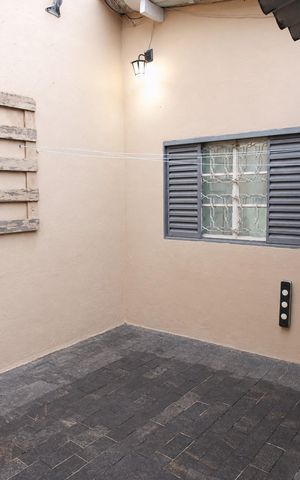 Casa à venda com 250m², 3 quartos e 3 vagas Casa à venda com 250m², 3 quartos e 3 vagasGaragem