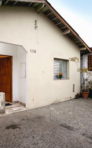Casa à venda com 250m², 3 quartos e 3 vagas Casa à venda com 250m², 3 quartos e 3 vagasGaragem