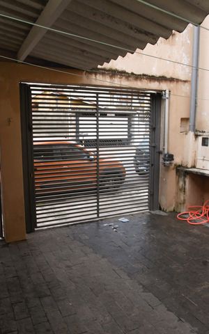 Casa à venda com 250m², 3 quartos e 3 vagas Casa à venda com 250m², 3 quartos e 3 vagasGaragem