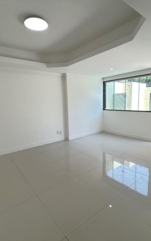 Casa à venda com 167m², 3 quartos e 2 vagasSala