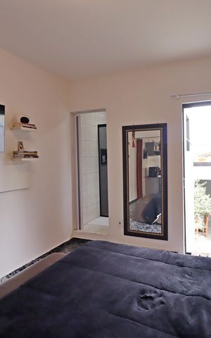 Casa à venda com 162m², 2 quartos e 2 vagasSuíte