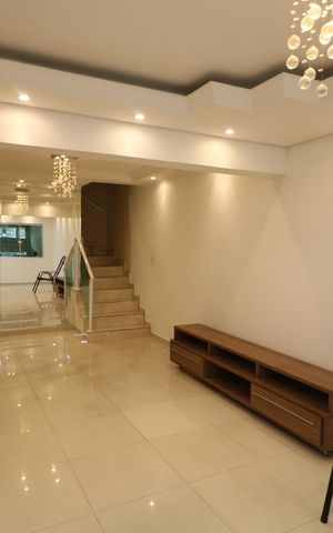 Casa à venda com 130m², 3 quartos e 1 vagaSala