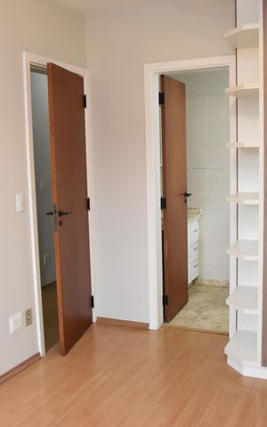 Apartamento para alugar com 100m², 3 quartos e 1 vagaSuite 