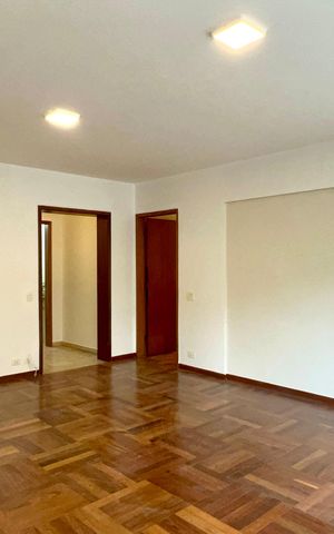 Apartamento para alugar com 180m², 3 quartos e 2 vagas Apartamento para alugar com 180m², 3 quartos e 2 vagasSala