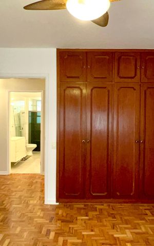 Apartamento para alugar com 180m², 3 quartos e 2 vagas Apartamento para alugar com 180m², 3 quartos e 2 vagasQuarto 2