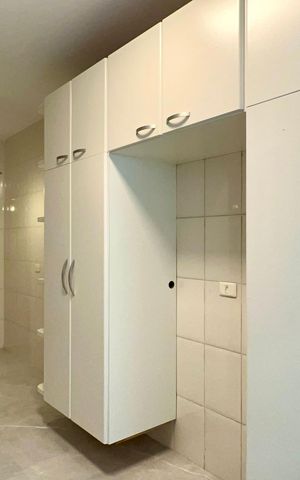 Apartamento para alugar com 180m², 3 quartos e 2 vagas Apartamento para alugar com 180m², 3 quartos e 2 vagasCozinha