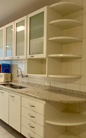 Apartamento para alugar com 180m², 3 quartos e 2 vagas Apartamento para alugar com 180m², 3 quartos e 2 vagasCozinha
