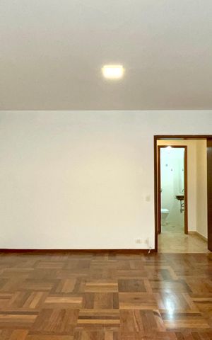 Apartamento para alugar com 180m², 3 quartos e 2 vagas Apartamento para alugar com 180m², 3 quartos e 2 vagasSala