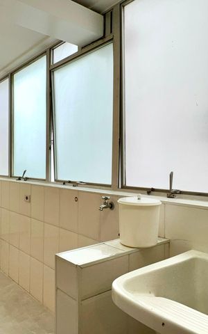 Apartamento para alugar com 180m², 3 quartos e 2 vagas Apartamento para alugar com 180m², 3 quartos e 2 vagasÁrea de Serviço