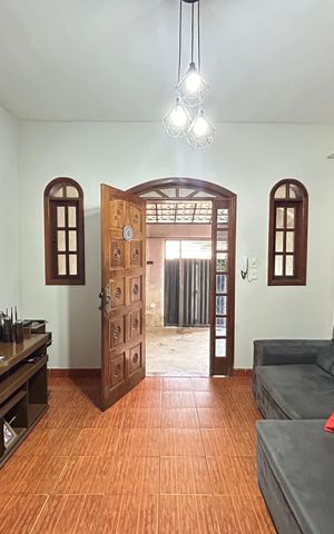 Casa à venda com 84m², 3 quartos e 2 vagas