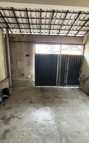 Casa à venda com 84m², 3 quartos e 2 vagas