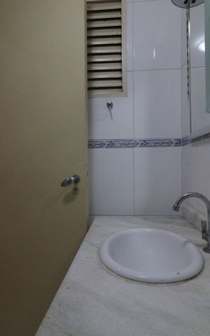 Apartamento à venda com 75m², 3 quartos e 2 vagasBanheiro
