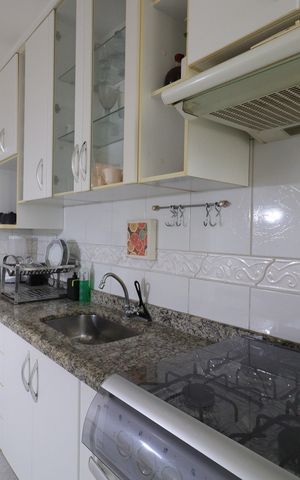 Apartamento à venda com 75m², 3 quartos e 2 vagasCozinha