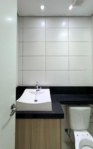 Apartamento à venda com 43m², 2 quartos e 1 vaga Apartamento à venda com 43m², 2 quartos e 1 vagaBanheiro Social