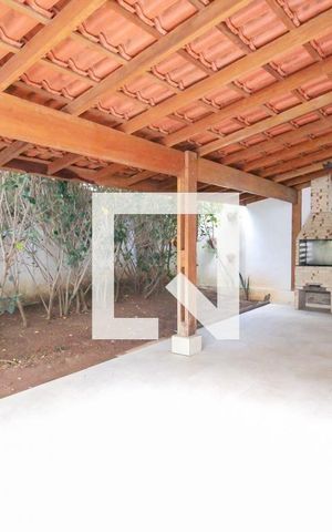 Apartamento à venda com 210m², 4 quartos e 4 vagasÁrea comum - Churrasqueira