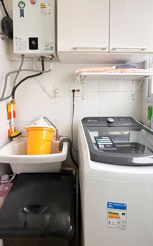 Apartamento à venda com 57m², 2 quartos e 1 vaga Apartamento à venda com 57m², 2 quartos e 1 vagaÁrea de Serviço