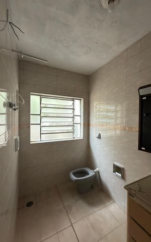 Casa para alugar com 191m², 3 quartos e 2 vagas Casa para alugar com 191m², 3 quartos e 2 vagasQuarto 1- Suíte Banheiro