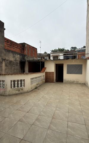 Casa para alugar com 191m², 3 quartos e 2 vagas Casa para alugar com 191m², 3 quartos e 2 vagasQuarto 1- Suíte Varanda