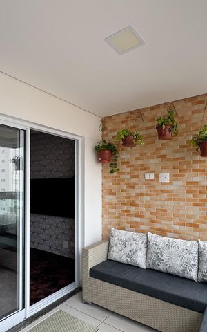 Apartamento à venda com 70m², 2 quartos e 2 vagas Apartamento à venda com 70m², 2 quartos e 2 vagasSacada