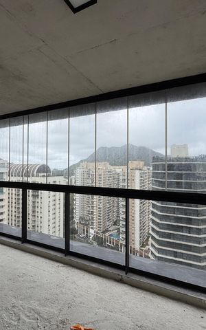 Apartamento à venda com 84m², 2 quartos e 1 vaga Apartamento à venda com 84m², 2 quartos e 1 vagaVaranda