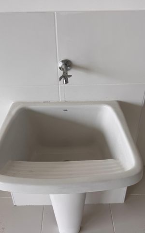 Apartamento à venda com 84m², 2 quartos e 1 vaga Apartamento à venda com 84m², 2 quartos e 1 vagaCozinha e Área de Serviço