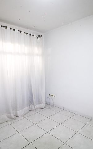 Casa para alugar com 150m², 2 quartos e 2 vagas Casa para alugar com 150m², 2 quartos e 2 vagasSala