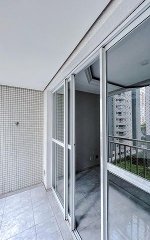 Apartamento para alugar com 96m², 4 quartos e 3 vagasVaranda