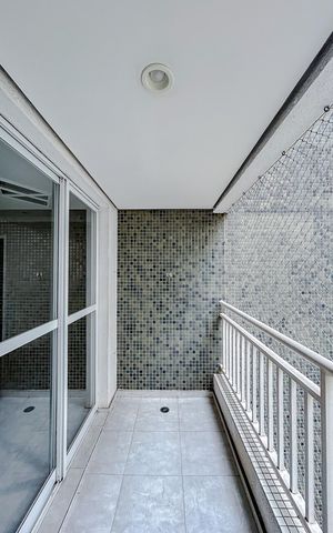 Apartamento para alugar com 96m², 4 quartos e 3 vagasVaranda