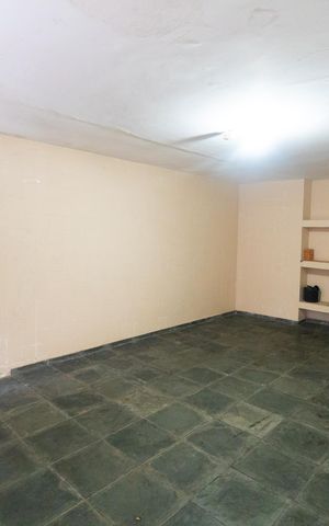 Casa à venda com 180m², 3 quartos e 2 vagas Casa à venda com 180m², 3 quartos e 2 vagasGaragem