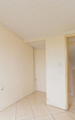 Casa à venda com 345m², 6 quartos e 2 vagas Casa à venda com 345m², 6 quartos e 2 vagasQuarto 2