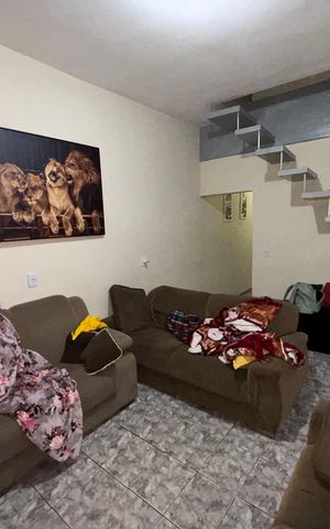 Casa à venda com 220m², 3 quartos e 1 vaga Casa à venda com 220m², 3 quartos e 1 vagaSala
