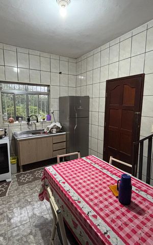 Casa à venda com 220m², 3 quartos e 1 vaga Casa à venda com 220m², 3 quartos e 1 vagaCozinha