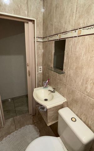 Casa à venda com 220m², 3 quartos e 1 vaga Casa à venda com 220m², 3 quartos e 1 vagaBanheiro 1