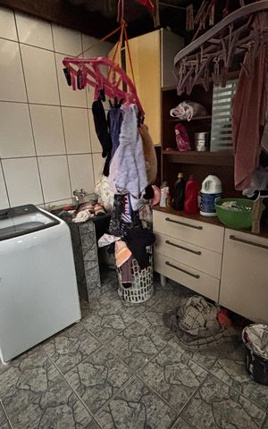 Casa à venda com 220m², 3 quartos e 1 vaga Casa à venda com 220m², 3 quartos e 1 vagaÁrea de serviço