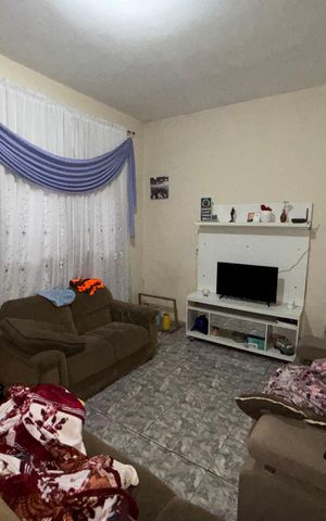 Casa à venda com 220m², 3 quartos e 1 vaga Casa à venda com 220m², 3 quartos e 1 vagaSala
