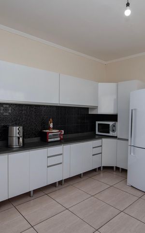Casa à venda com 193m², 3 quartos e 3 vagasCozinha
