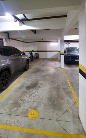 Apartamento à venda com 79m², 3 quartos e 2 vagas Apartamento à venda com 79m², 3 quartos e 2 vagasGaragem