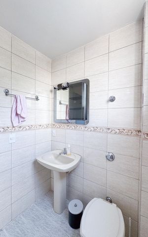 Apartamento à venda com 66m², 2 quartos e sem vaga Apartamento à venda com 66m², 2 quartos e sem vagaBanheiro
