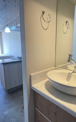 Studio para alugar com 35m², 1 quarto e 1 vaga Studio para alugar com 35m², 1 quarto e 1 vagaBanheiro