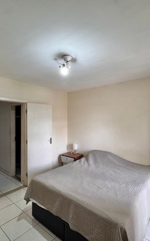 Casa de condomínio à venda com 134m², 3 quartos e 2 vagas Casa de condomínio à venda com 134m², 3 quartos e 2 vagasQuarto 1