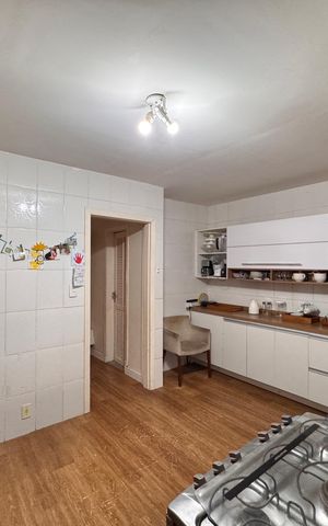 Casa de condomínio à venda com 134m², 3 quartos e 2 vagas Casa de condomínio à venda com 134m², 3 quartos e 2 vagasCozinha e Área de Serviço