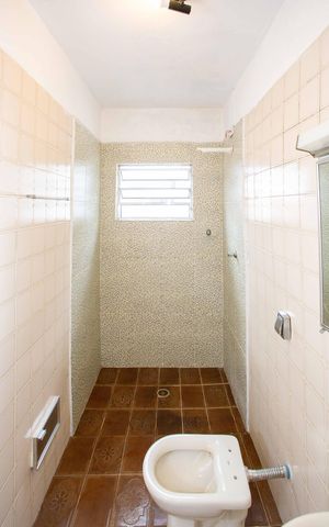 Casa à venda com 109m², 3 quartos e 2 vagasBanheiro da Suíte 