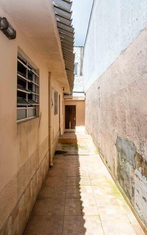 Casa à venda com 109m², 3 quartos e 2 vagasCorredor