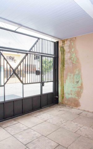 Casa à venda com 109m², 3 quartos e 2 vagasGaragem
