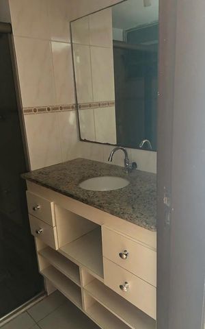 Casa de condomínio à venda com 150m², 3 quartos e 3 vagasBanheiro