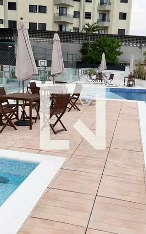 Apartamento à venda com 56m², 1 quarto e 1 vaga Apartamento à venda com 56m², 1 quarto e 1 vagaÁrea comum - Piscina