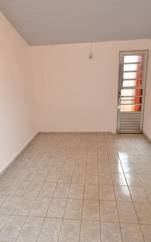 Casa para alugar com 288m², 3 quartos e 2 vagasEscritório