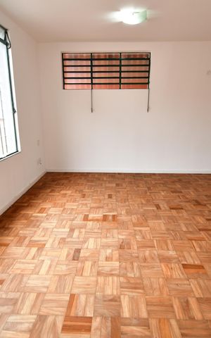 Casa para alugar com 288m², 3 quartos e 2 vagasSala